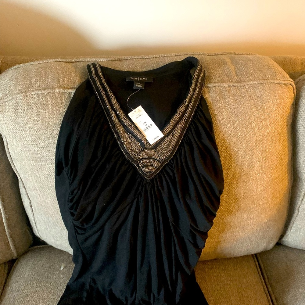 Beautiful White House Black Market Top size Medium with tags